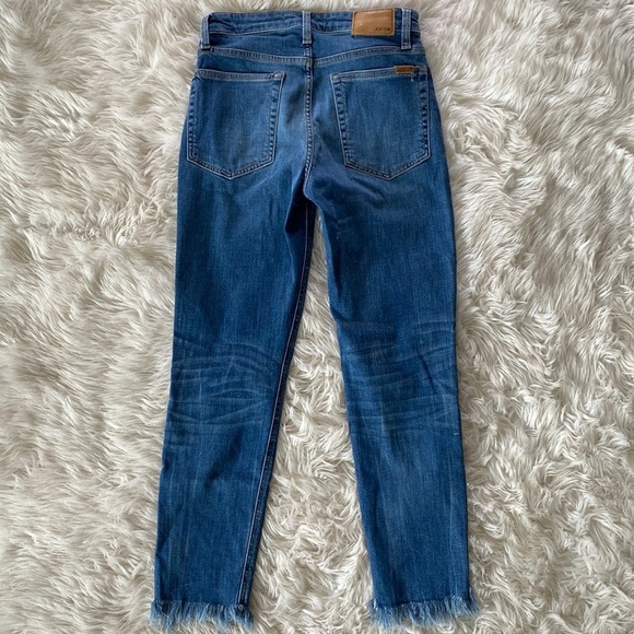Joe’s Jeans Charlie High Rise Crop Distressed - Picture 11 of 13